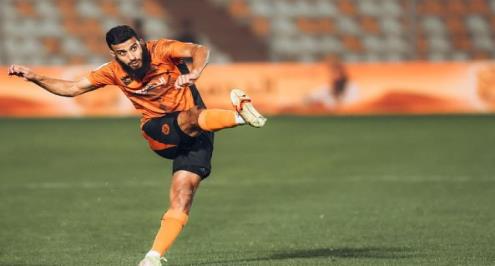 لاعب نهضة بركان: لا يجب الاستهانة بالزمالك.. وحظوظنا متساوية في نهائي الكونفدرالية